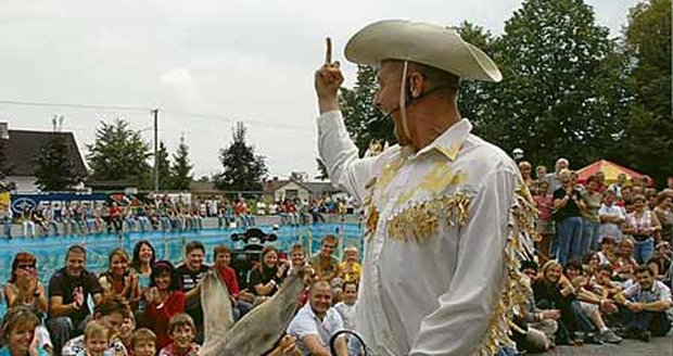 11. 8. 2007
Kofolový Mirek zdraví přítomné