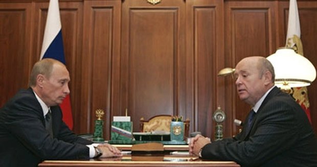 Ruský prezident Vladimir Putin přijal v Kremlu demisi dosavadního premiéra Michaila Fradkova
