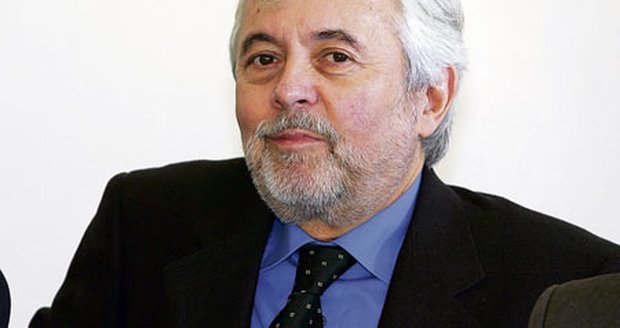 Představitel Arnošta Blažeje Josef Abrhám.