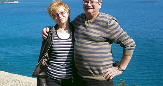 Manželé Ludmila a Jiří Jehličkovi se těšili, že oslaví 40 let manželství a načerpají síly u tureckého pobřeží