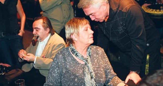 Jiří Krampol se na večírku zapovídal s Jaroslavou Obermaierovou