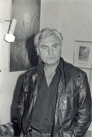 Petr Haničinec (+77) hrál v mnoha divadelních hrách, filmech a televizních seriálech, například v seriálu Žena za pultem, Dobrá voda