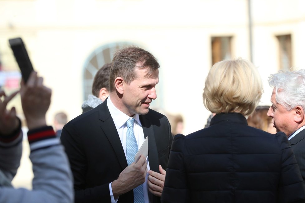 Hosté příjíždějí na inauguraci Miloše Zemana, majitel TV Barrandov Jaromír Soukup (8. 3. 2018).