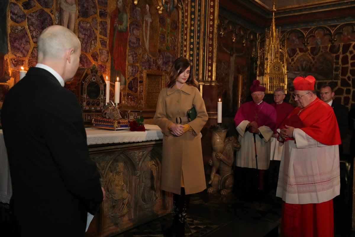 Miloš Zeman s rodinou po inauguraci v katedrále svatého Víta (8. 3. 2018)