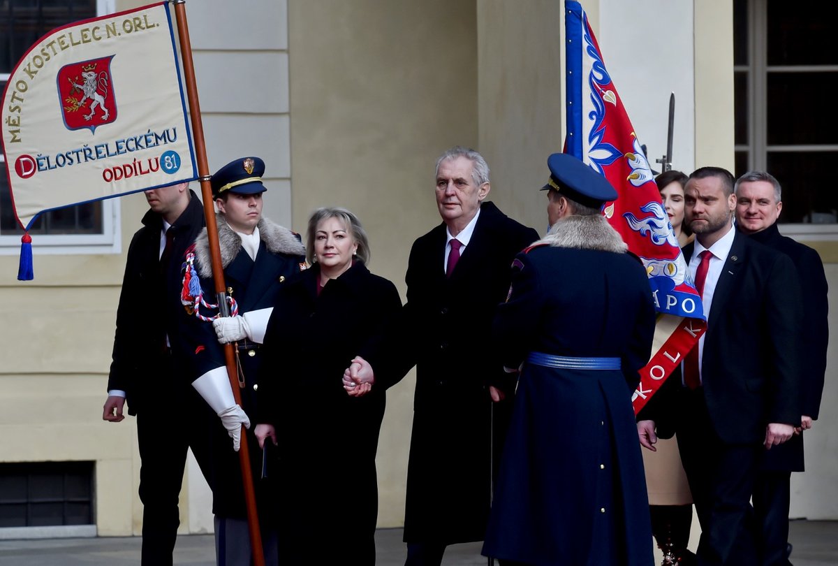 Prezident Miloše Zeman se odebírá po inaugurace do svatovítské katedrály (8. 3. 2018)