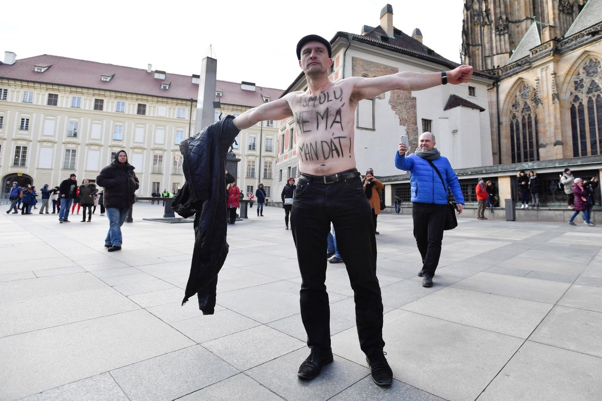 Protesty během inaugurace Miloše Zemana (8. 3. 2018