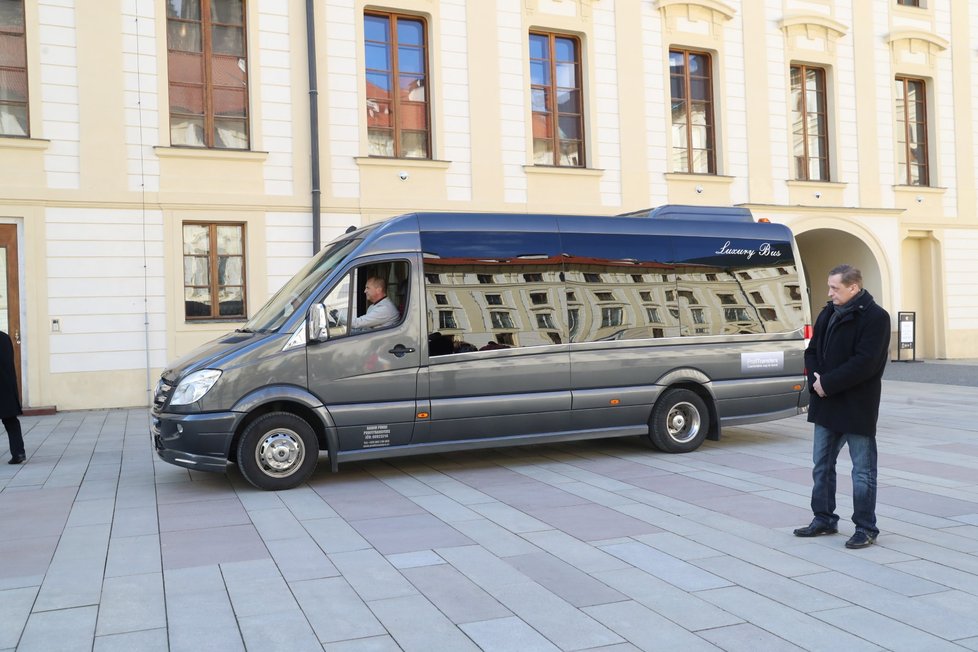 Příjezd Miloše Zemana na inauguraci (8. 3. 2018)