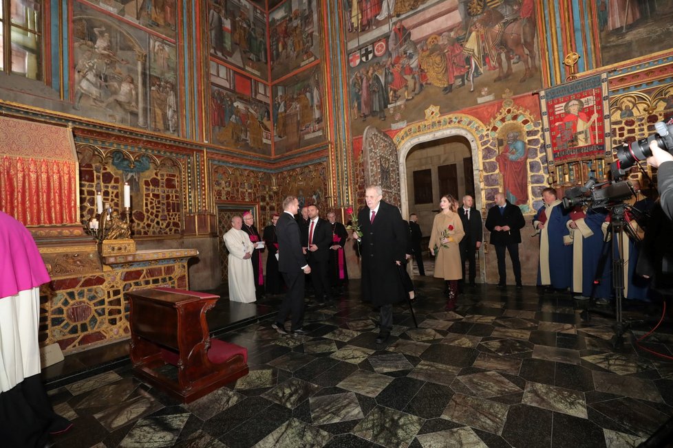 Miloš Zeman s rodinou po inauguraci v katedrále svatého Víta (8. 3. 2018)