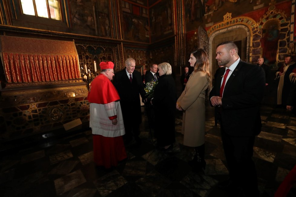 Miloš Zeman s rodinou po inauguraci v katedrále svatého Víta (8. 3. 2018)