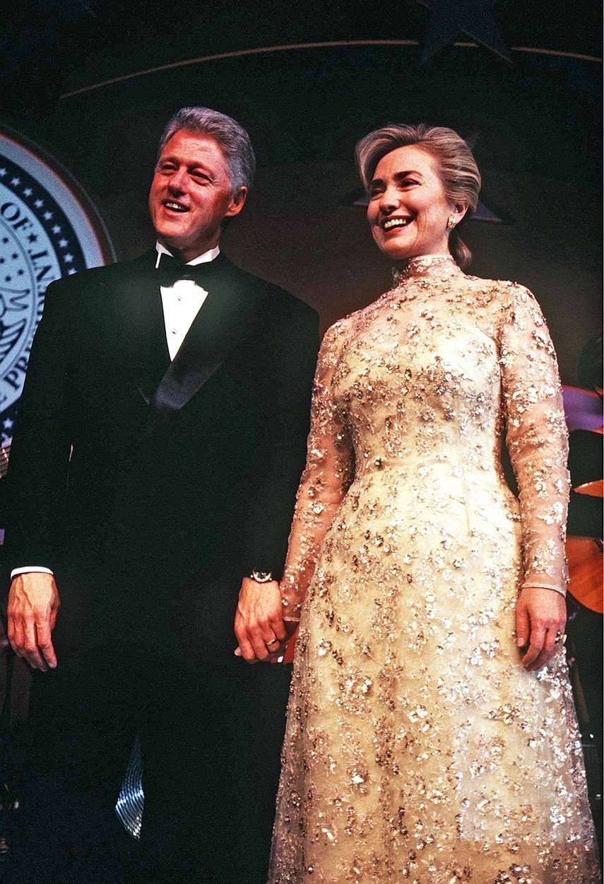 Hillary Diane Rodham Clinton v roce 1997 se svým mužem Billem