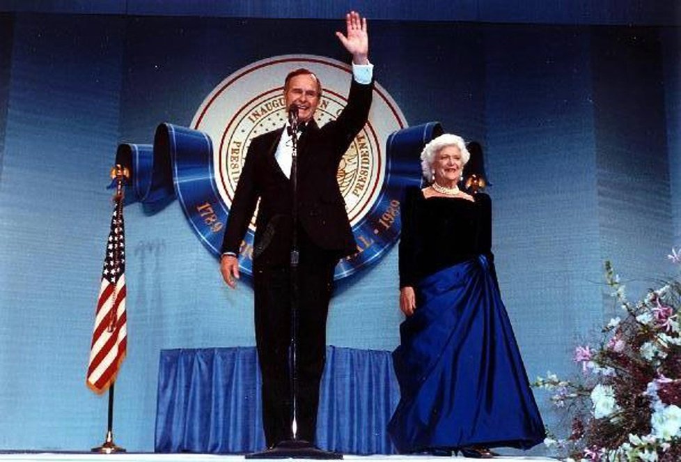 Barbara Pierce Bush v roce 1989 s Georgem Bushem starším