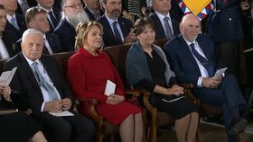 Inaugurace Petra Pavla: Klaus, Havlová a Rychetský s manželkou