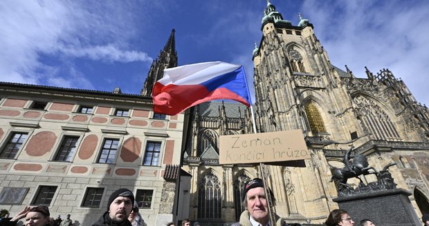 Hrad den před inaugurací stihl pronajmout své prostory. Firmě spojené se zemanovci