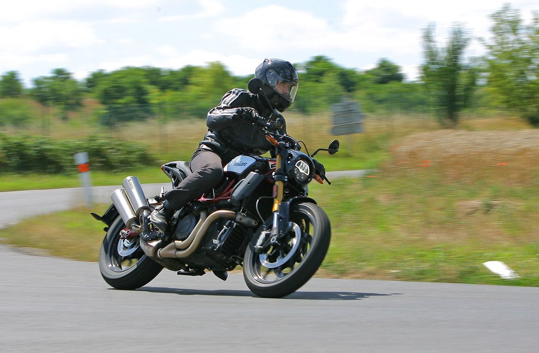 Indian FTR 1200 S Race Replica