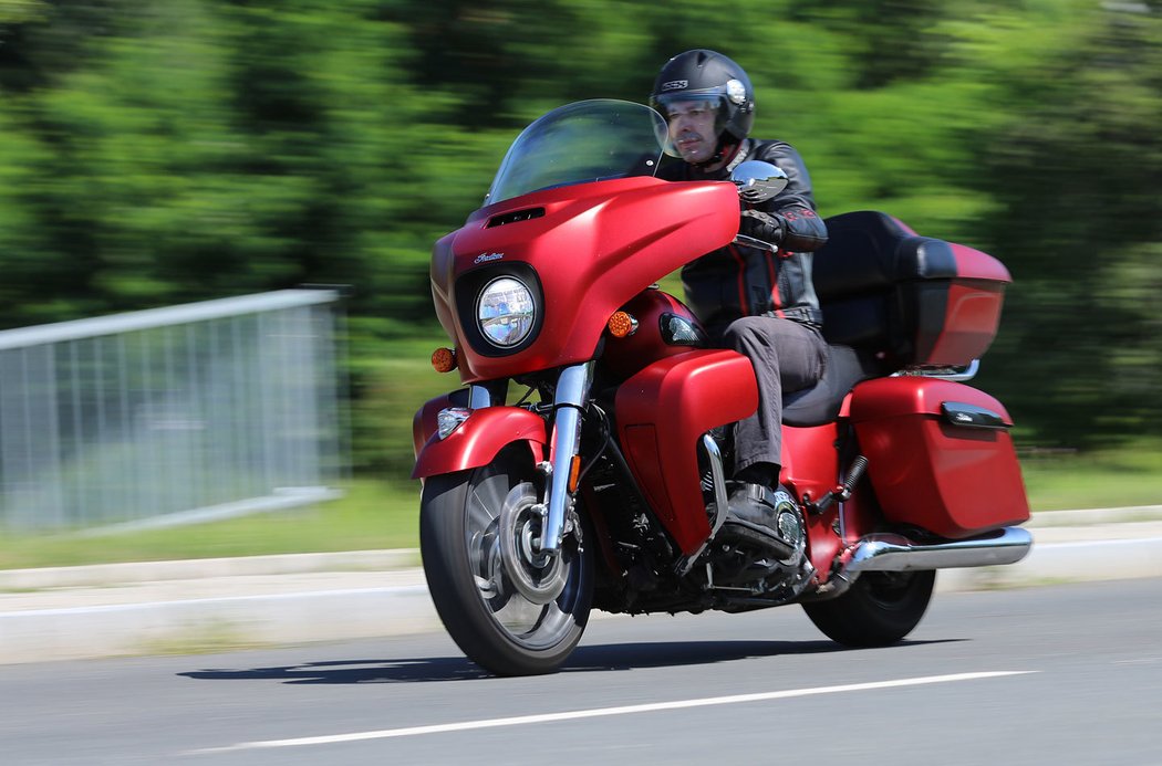 Indian Roadmaster Dark Horse