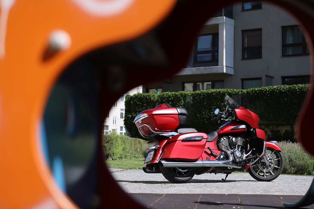 Indian Roadmaster Dark Horse