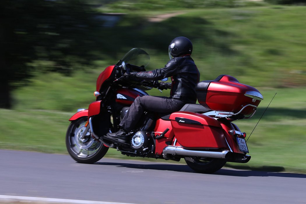 Indian Roadmaster Dark Horse