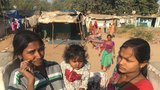 Boháči se sešli u slumů: Babiš na setkání elity a ostrý kontrast s chudými dětmi