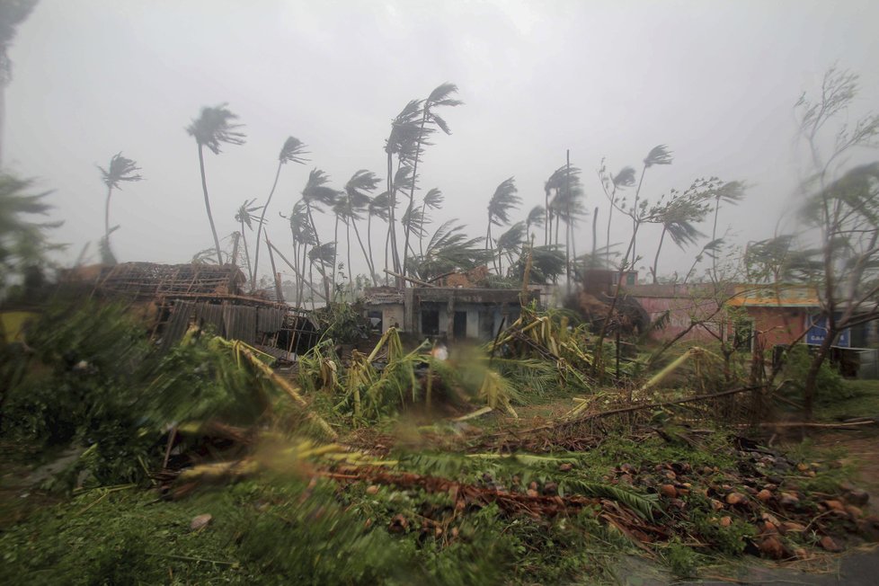 Východní pobřeží Indie neuvěřitelnou silou zasáhl cyklon Fani, (3.05.2019).
