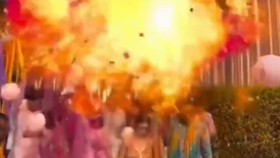 Exploze balónků na svatbě v Indii