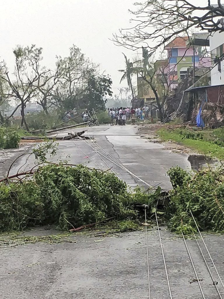 Cyklon Gaja se prohnal Indií a zanechal rozsáhlé škody