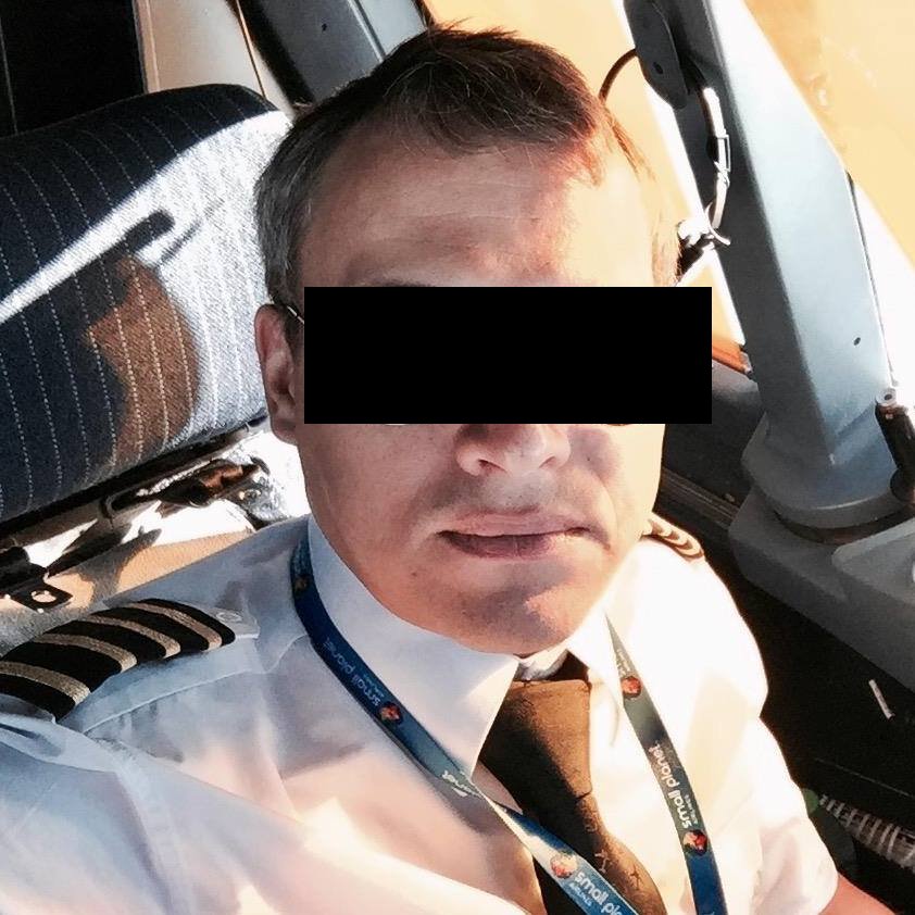 43letý Krzysztof W. se v civilu živil jako pilot.