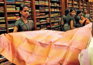 Prodavačky v indickém státu Kerala získaly právo posadit se během pracovní směny. (ilustrační foto).