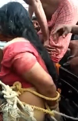 Mentálně postiženou ženu v Indii brutálně lynčovali