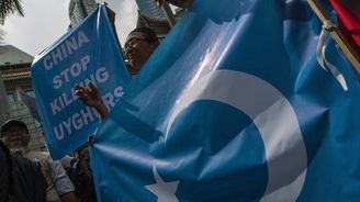 Čína omezí internační tábory pro muslimy. Svůj účel ale zařízení plní, tvrdí diplomat Čína omezí internační tábory pro muslimy. Svůj účel ale zařízení plní, tvrdí diplomat