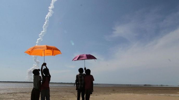 Indie vyslala do vesmíru 104 satelity