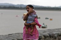 Indové obvinili z krádeže dvouleté dítě: Pokusili se ho zatknout
