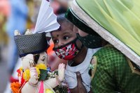 „Rajčatová“ chřipka se začala šířit v Indii: Vysoce nakažlivá nemoc řádí mezi dětmi