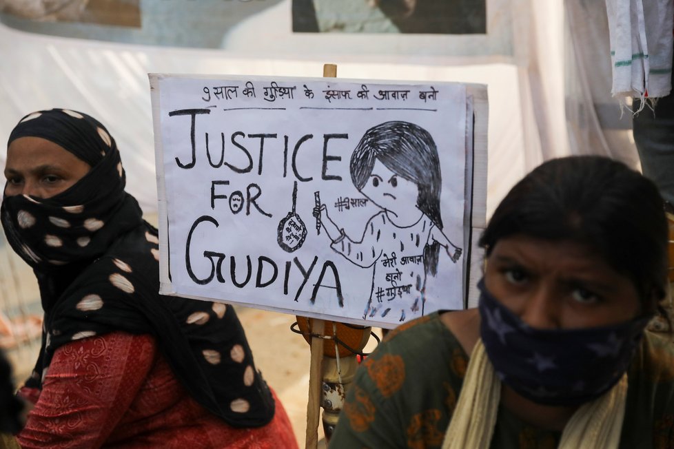 Devítiletou holčičku v Indii znásilnili a zabili. Její případ vrhá světlo na tíživou situaci dalitských žen