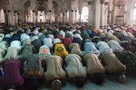 Indonésie je zemí s největší muslimskou populací na světě, ale žije zde i nezanedbatelný počet buddhistů, křesťanů a další náboženské menšiny.