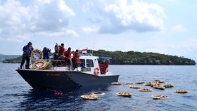 V Indonésii se převrátila výletní loď. (ilustrační foto)