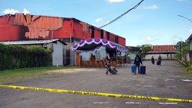 Při požáru diskotéky v indonéském městě Sorong zemřelo nejméně 18 lidí,