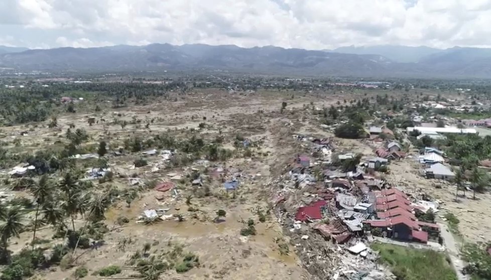 Indonéský ostrov Sulawesi vloni postihlo zemětřesení, následovaly vlny tsunami