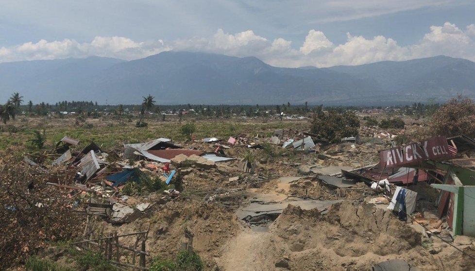 Tsunami a zemětřesení v Indonésii