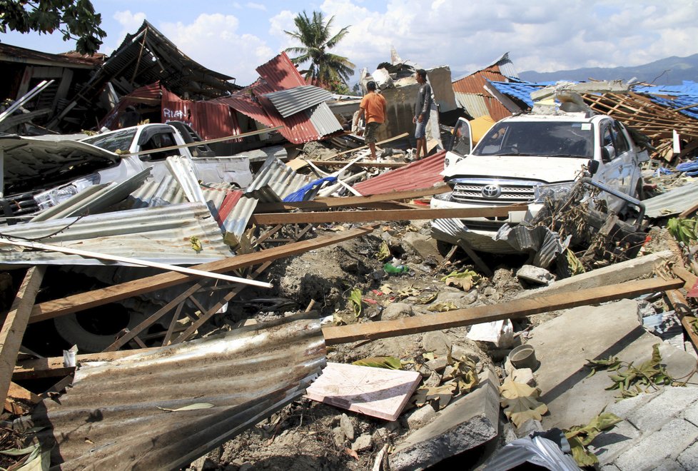 Tsunami a zemětřesení v Indonésii