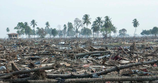 Následky zemětřesení a tsunami v roce 2004 na Sumatře byly tragické.