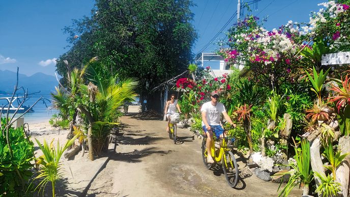 Objet ostrov na kole je na Gili jedna z nejpopulárnějších aktivit. Všude je to blízko. A ty scenerie...