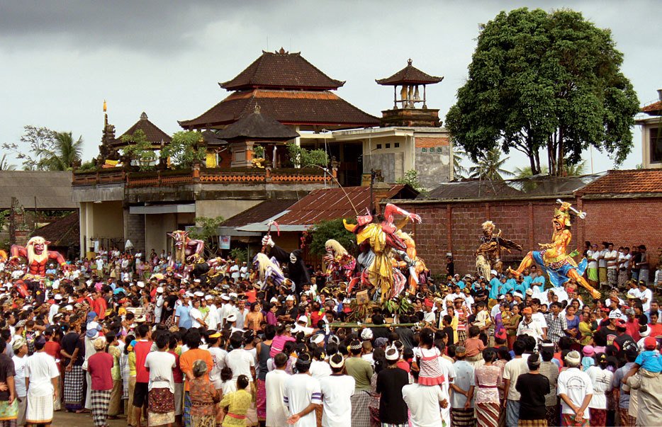 Bali je ideální pro turisty, kteří chtějí pohodlí a folklor podaný pěkně pohodlně až pod nos.