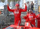 Bývalý pilot formule 1 Marcus Ericsson, který v F1 nikdy nebodoval, se stává novou hvězdou zámořského seriálu