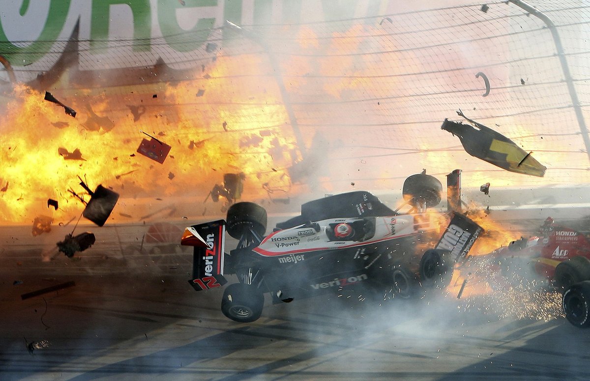 Pekelná havárie během závodu IndyCar na okruhu v Las Vegas