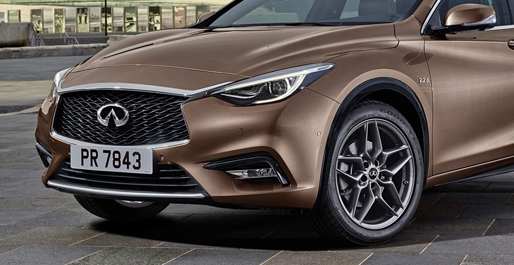 infiniti frankfurt2015 nizsistredni