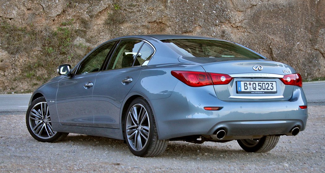 Infiniti Q50