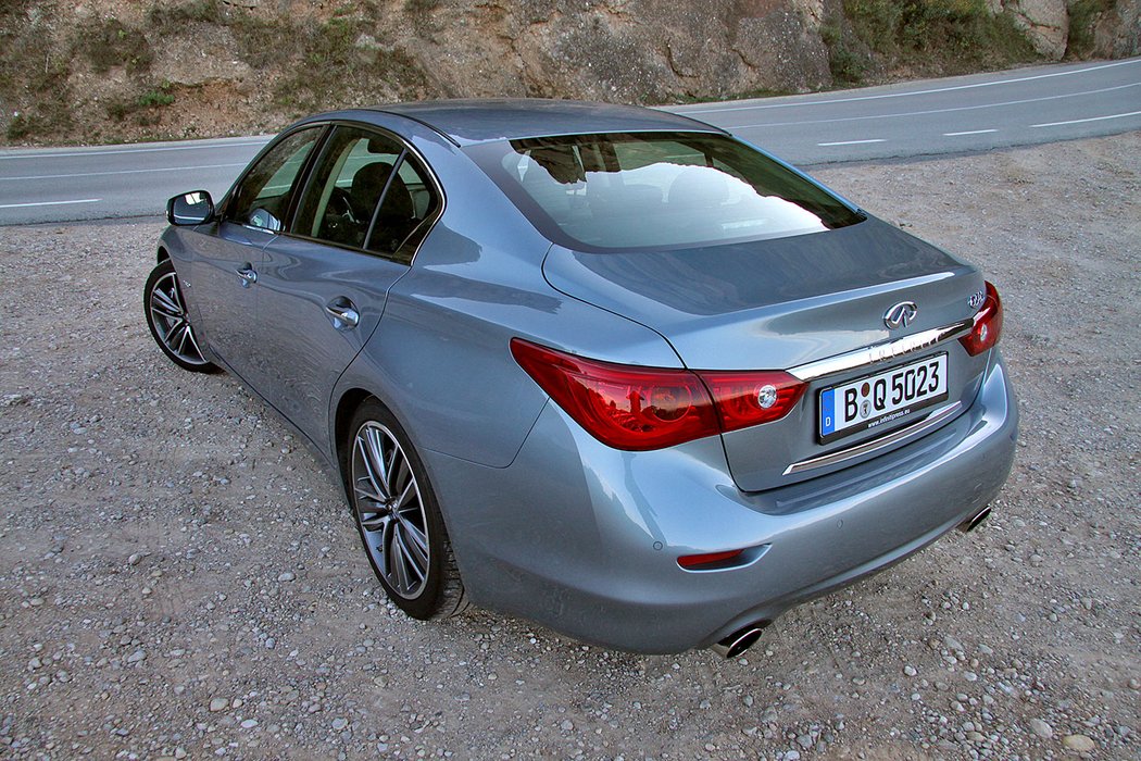 Infiniti Q50