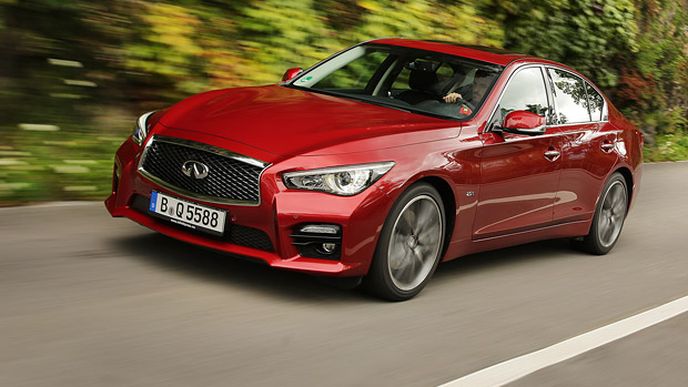 Infiniti Q50 2.0t: První jízdní dojmy Infiniti Q50 2.0t: První jízdní dojmy