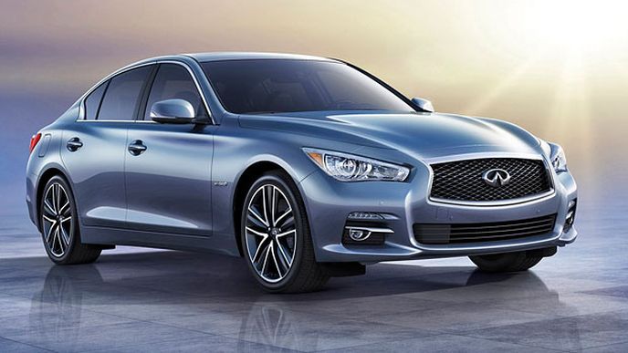 Infiniti Q50: Nástupce G37 jako klasický V6 i hybrid Infiniti Q50: Nástupce G37 jako klasický V6 i hybrid