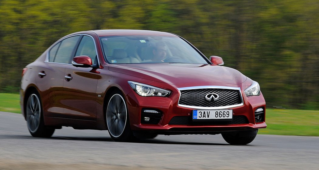 Infiniti Q50